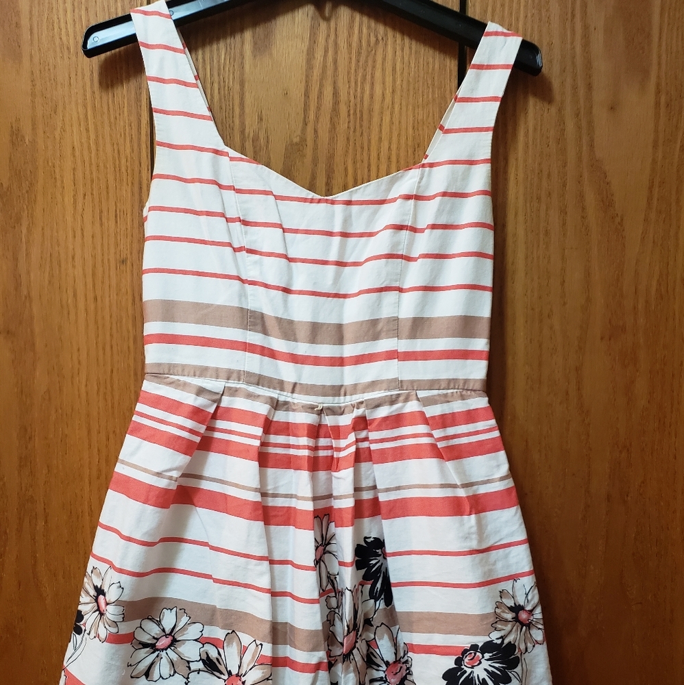Sleeveless midi dress